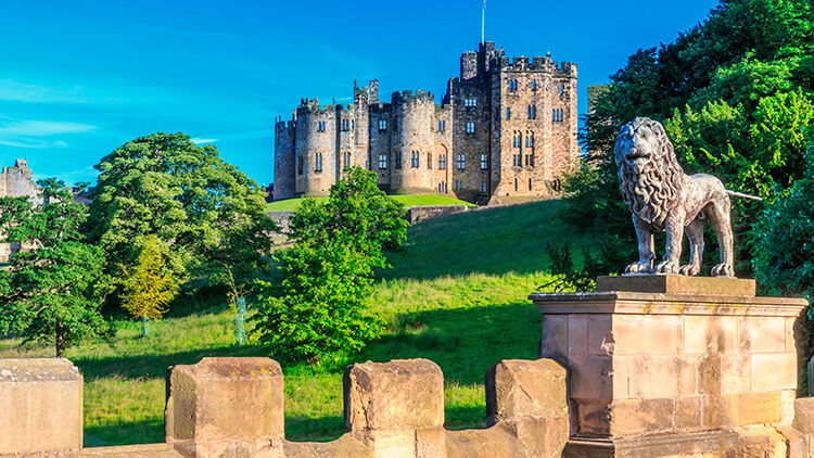 Facciata del Castello di Alnwick