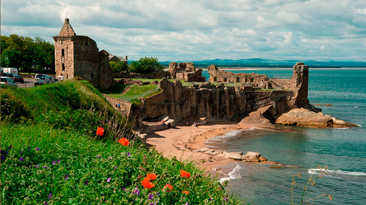Castello di Saint Andrews in piena primavera