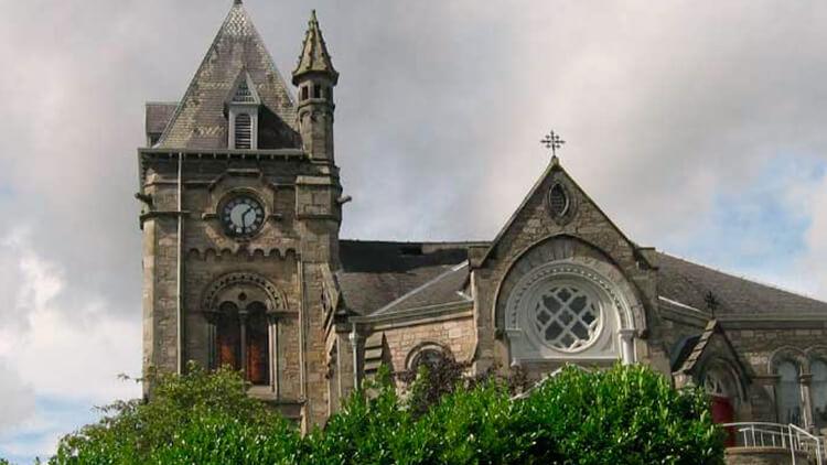 Chiesa nel villaggio vittoriano di Pitlochry