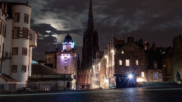 Edimburgo di notte