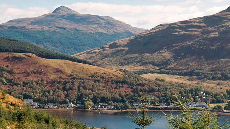 Rive del Lago Lomond nel Parco Nazionale delle Trossachs