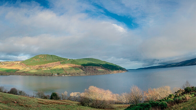 Nuvole sul Lago Ness
