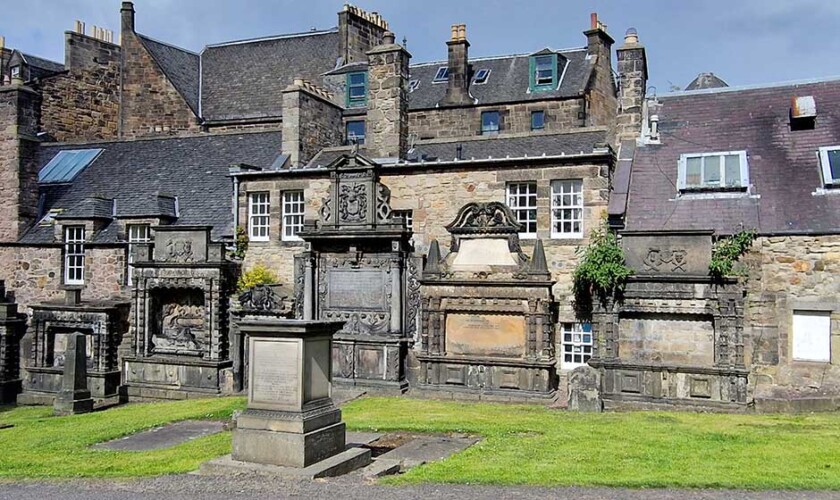 Cimitero di Edimburgo da dove JK Rowling scriveva il libro