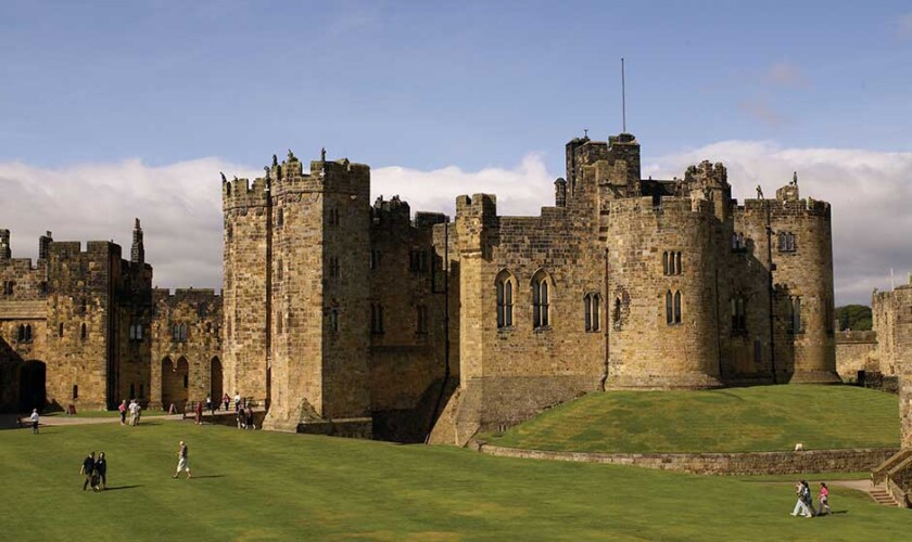 Cortile esterno delle mura del Castello di Alnwick