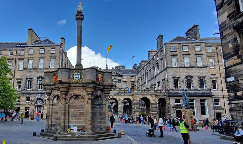 Mercat Cross, visita guidata di Edimburgo