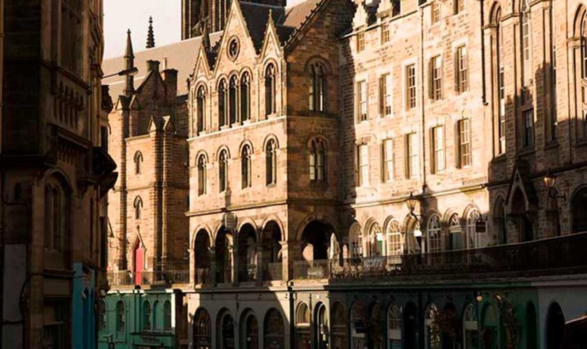 Strade di Edimburgo durante il tour di Harry Potter