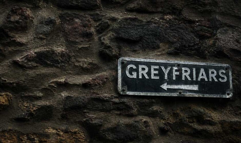 Cimitero di Greyfriars nel tour dei fantasmi