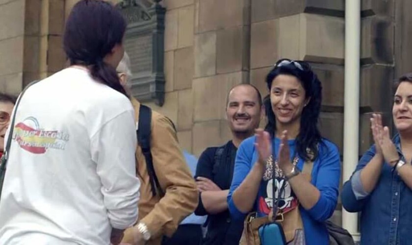 Guida di scoziatour nel tour a piedi
